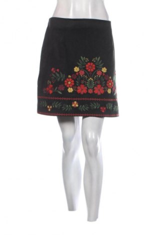 Sukně New Look, Velikost XL, Barva Vícebarevné, Cena  179,00 Kč