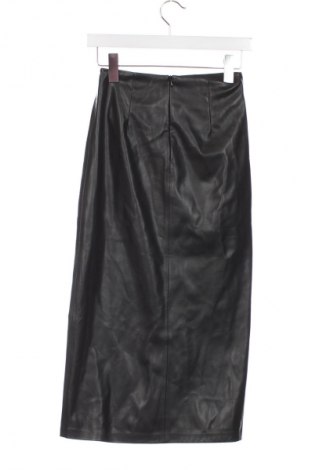 Φούστα Stradivarius, Μέγεθος XXS, Χρώμα Μαύρο, Τιμή 12,00 €