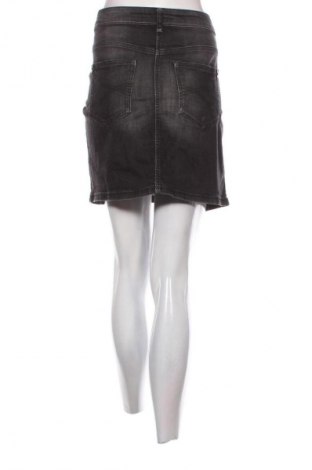 Fustă Yessica, Mărime XXL, Culoare Negru, Preț 73,36 Lei