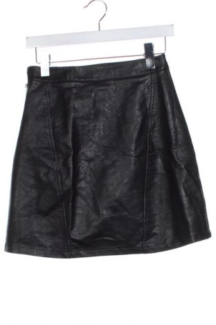 Пола Zara, Размер XS, Цвят Черен, Цена 18,99 лв.