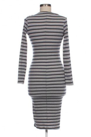 Kleid Bershka, Größe M, Farbe Mehrfarbig, Preis € 14,63