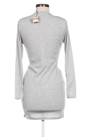 Kleid Boohoo, Größe M, Farbe Grau, Preis 14,99 €