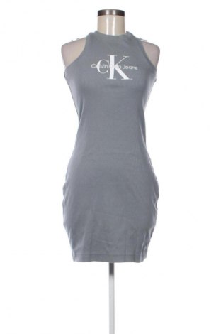 Рокля Calvin Klein Jeans, Размер S, Цвят Сив, Цена 68,00 лв.