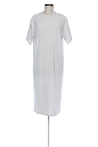 Φόρεμα DAZY, Μέγεθος S, Χρώμα Λευκό, Τιμή 18,99 €