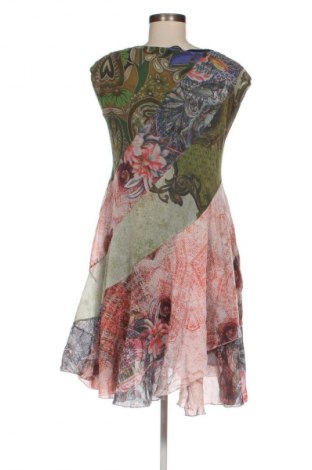 Рокля Desigual, Размер L, Цвят Многоцветен, Цена 82,99 лв.