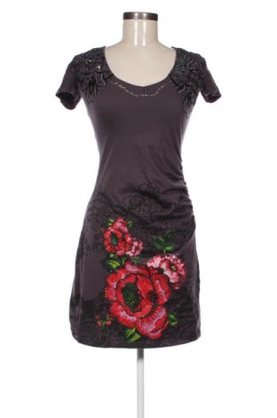 Šaty  Desigual, Veľkosť M, Farba Viacfarebná, Cena  42,90 €