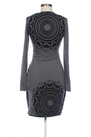 Šaty  Desigual, Veľkosť M, Farba Viacfarebná, Cena  42,64 €
