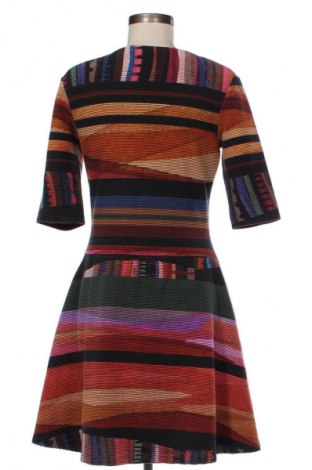 Рокля Desigual, Размер L, Цвят Многоцветен, Цена 82,80 лв.