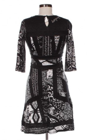 Kleid Desigual, Größe S, Farbe Mehrfarbig, Preis € 113,22