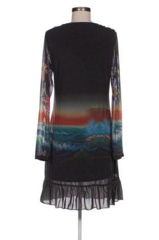 Рокля Desigual, Размер L, Цвят Многоцветен, Цена 82,99 лв.