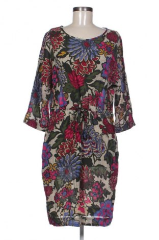 Kleid East, Größe M, Farbe Mehrfarbig, Preis € 30,99