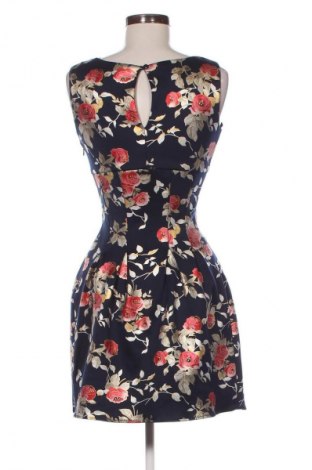 Kleid En Focus, Größe M, Farbe Mehrfarbig, Preis € 14,76