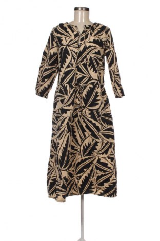 Kleid Essentials, Größe S, Farbe Mehrfarbig, Preis 20,99 €