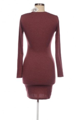 Rochie Fb Sister, Mărime S, Culoare Roșu, Preț 74,81 Lei