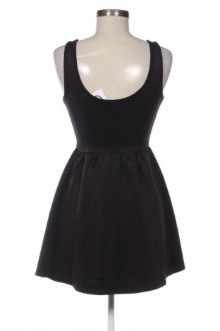 Šaty  Forever 21, Velikost M, Barva Černá, Cena  352,00 Kč