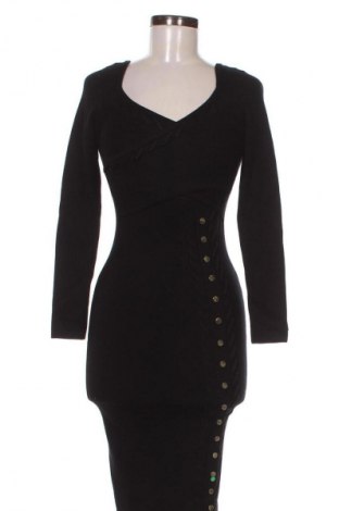 Sukienka Guess, Rozmiar S, Kolor Czarny, Cena 719,99 zł
