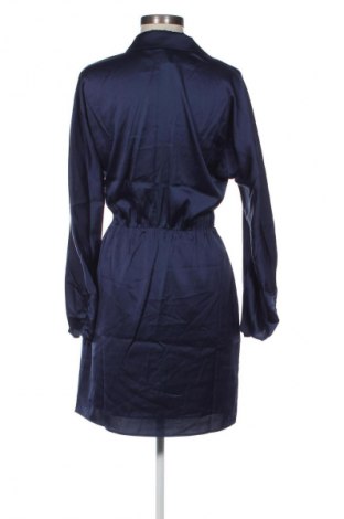 Sukienka Guess, Rozmiar M, Kolor Niebieski, Cena 674,99 zł