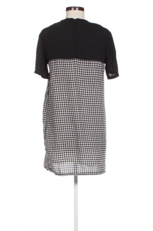 Kleid H&M, Größe M, Farbe Mehrfarbig, Preis € 14,83