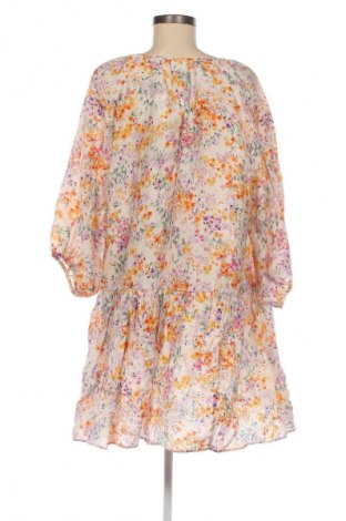 Šaty  H&M, Velikost M, Barva Vícebarevné, Cena  370,00 Kč