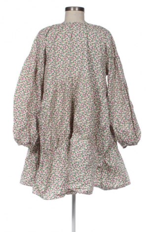 Rochie H&M, Mărime M, Culoare Multicolor, Preț 94,99 Lei