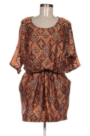 Kleid La Petite Francaise, Größe S, Farbe Mehrfarbig, Preis 56,99 €