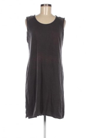 Kleid Le Temps Des Cerises, Größe M, Farbe Grau, Preis 24,33 €