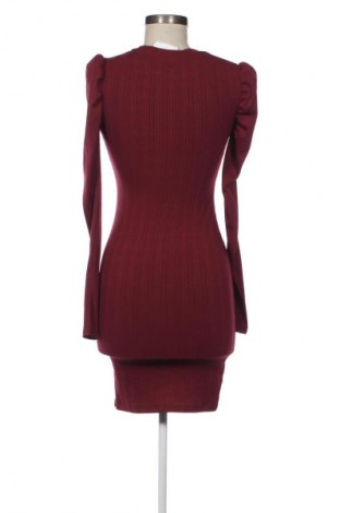 Sukienka Lefties, Rozmiar S, Kolor Czerwony, Cena 95,99 zł