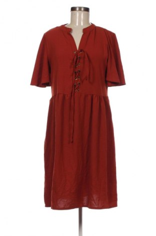 Sukienka Lola & Liza, Rozmiar L, Kolor Czerwony, Cena 157,99 zł