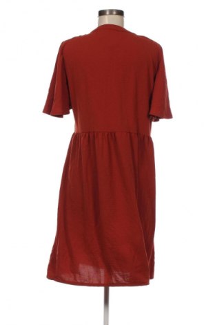 Sukienka Lola & Liza, Rozmiar L, Kolor Czerwony, Cena 157,99 zł