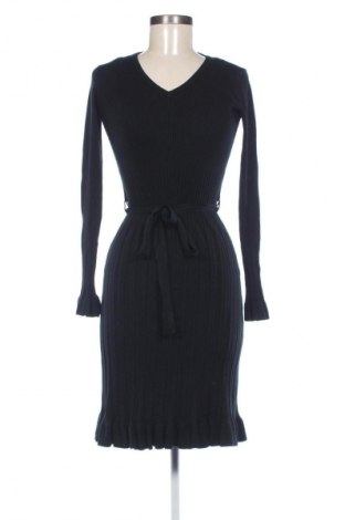 Kleid Miss Swan, Größe M, Farbe Schwarz, Preis 14,84 €