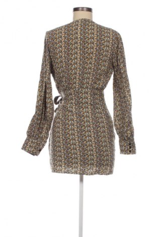 Kleid NA-KD, Größe S, Farbe Mehrfarbig, Preis 21,36 €