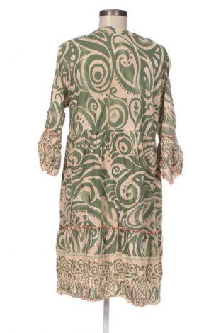 Kleid NEW COLLECTION, Größe M, Farbe Mehrfarbig, Preis 33,99 €