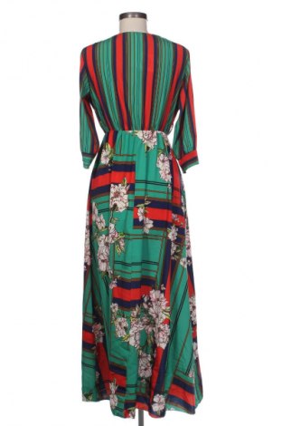 Рокля NEW COLLECTION, Размер M, Цвят Многоцветен, Цена 48,99 лв.