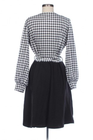 Kleid Unbranded, Größe M, Farbe Mehrfarbig, Preis € 23,53
