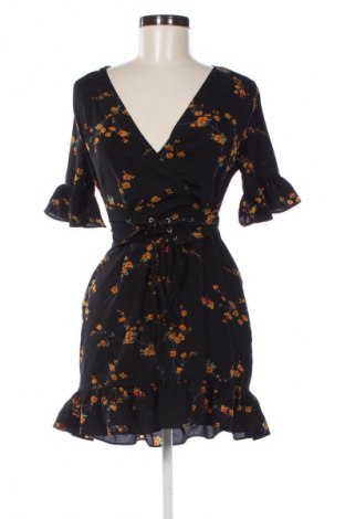 Šaty  Pretty Little Thing, Velikost S, Barva Vícebarevné, Cena  370,00 Kč