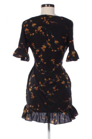 Šaty  Pretty Little Thing, Velikost S, Barva Vícebarevné, Cena  370,00 Kč