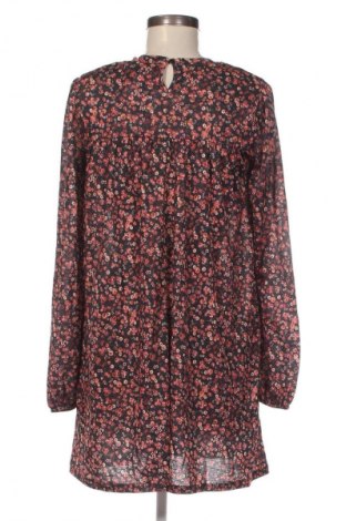 Sukienka Pull&Bear, Rozmiar M, Kolor Kolorowy, Cena 95,99 zł