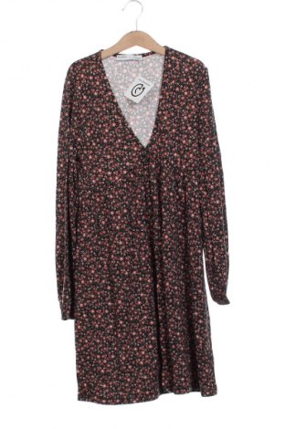 Рокля Pull&Bear, Размер XS, Цвят Многоцветен, Цена 29,00 лв.