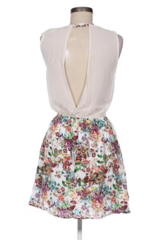 Kleid Pull&Bear, Größe M, Farbe Mehrfarbig, Preis 13,63 €