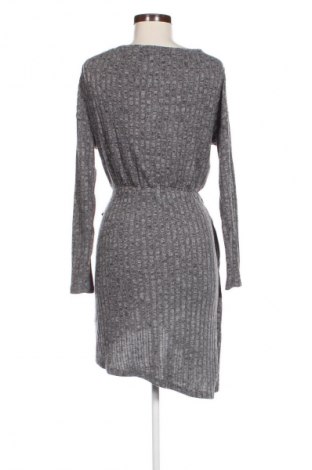 Rochie SHEIN, Mărime M, Culoare Gri, Preț 73,36 Lei