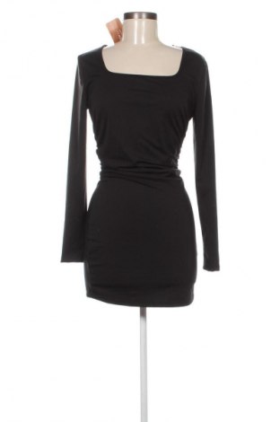 Sukienka SHEIN, Rozmiar M, Kolor Czarny, Cena 150,99 zł