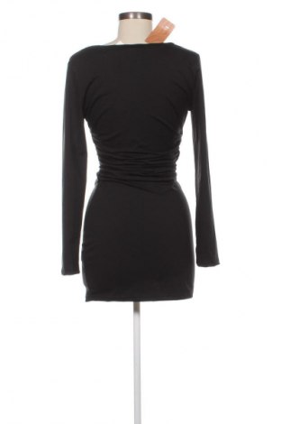 Sukienka SHEIN, Rozmiar M, Kolor Czarny, Cena 150,99 zł