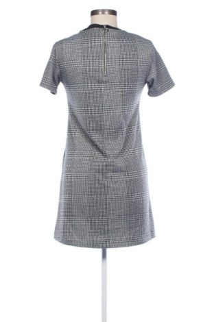 Kleid Stradivarius, Größe S, Farbe Mehrfarbig, Preis € 14,83