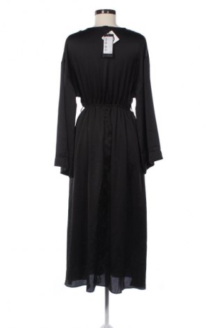 Rochie Trendyol, Mărime M, Culoare Negru, Preț 273,00 Lei