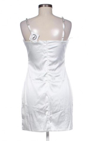 Ruha Unbranded, Méret M, Szín Fehér, Ár 6 056 Ft