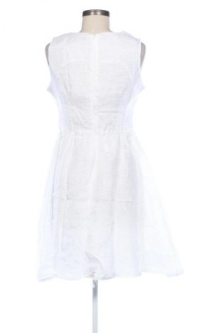 Ruha Unbranded, Méret M, Szín Fehér, Ár 6 056 Ft