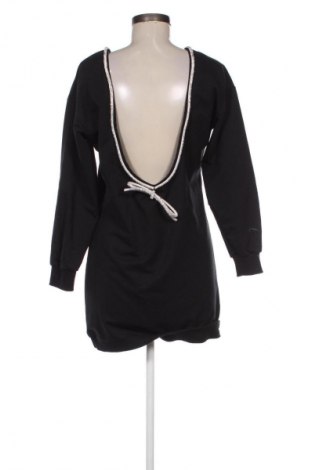 Ruha Unbranded, Méret M, Szín Fekete, Ár 5 687 Ft