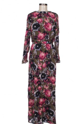 Kleid VILA, Größe M, Farbe Mehrfarbig, Preis € 17,39