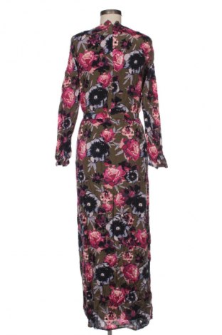 Kleid VILA, Größe M, Farbe Mehrfarbig, Preis € 17,39