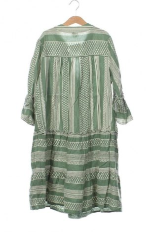 Рокля Vero Moda, Размер XS, Цвят Многоцветен, Цена 29,57 лв.